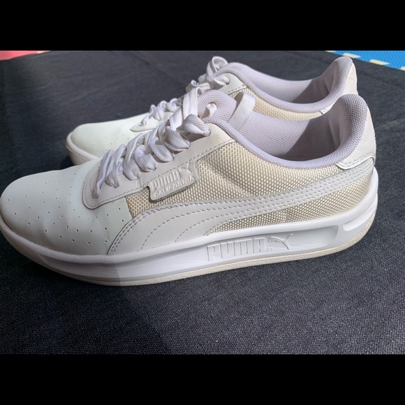 Shoes - Picture 1 of 2